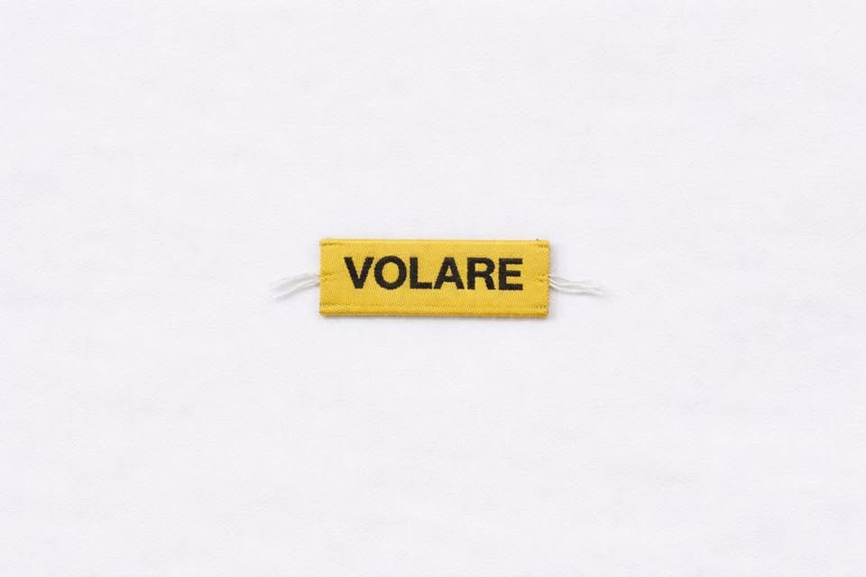 VOLARE